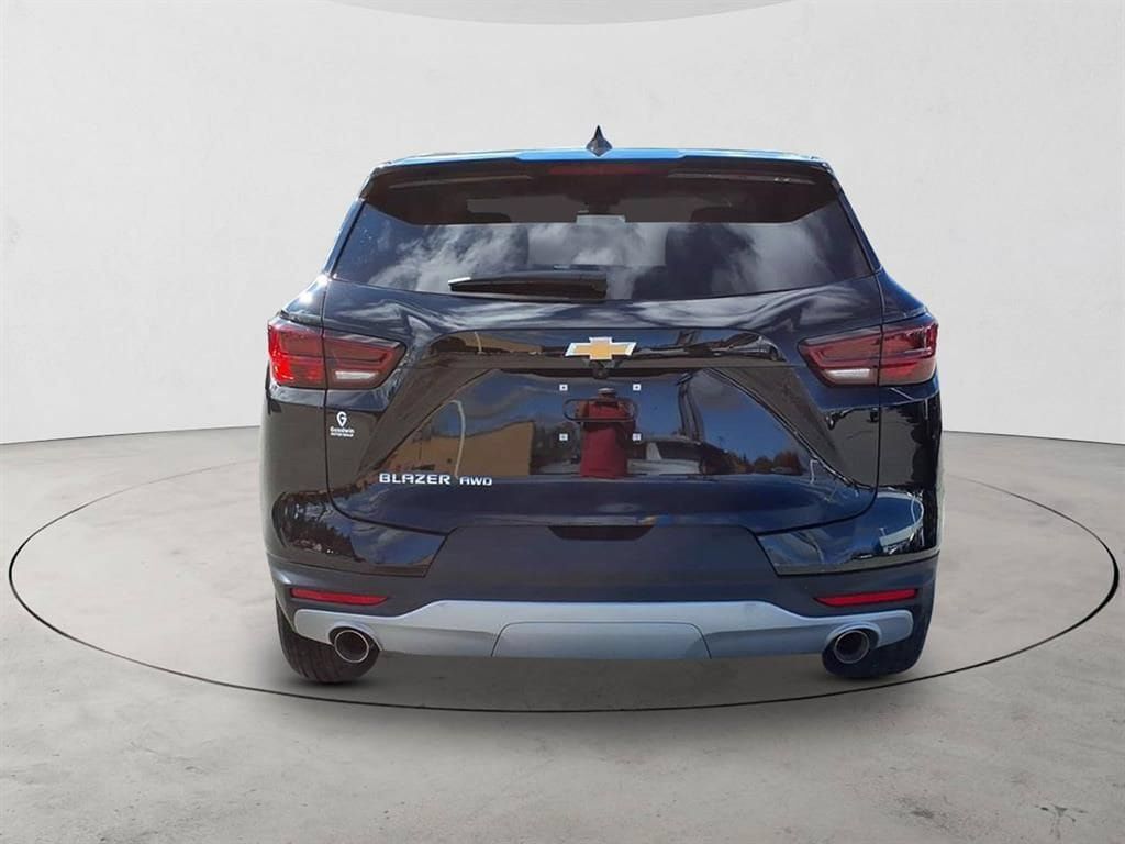 New 2025 Chevrolet Blazer LT AWD/4WD image 6
