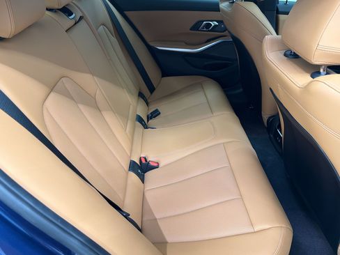 Used 2024 BMW 330i Sedan w/ Premium Package RWD image 29