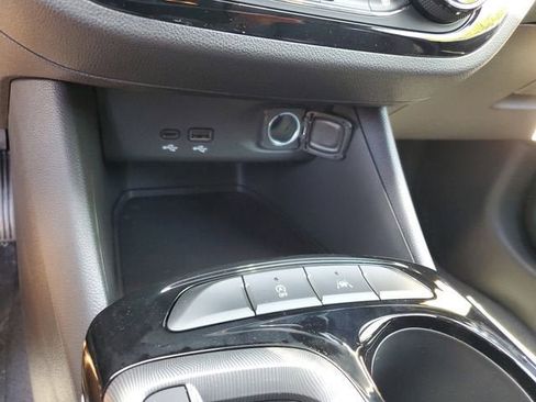New 2026 Buick Envista Sport Touring w/ Convenience I Package FWD image 23