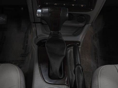 Used 2005 Buick Rainier CXL image 19