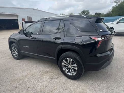 Used 2025 Chevrolet Equinox LT w/ Convenience Package II image 6