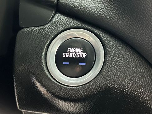 Used 2023 Chevrolet Equinox LT image 15