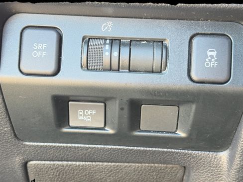Used 2016 Subaru Crosstrek 2.0i Premium AWD/4WD image 26