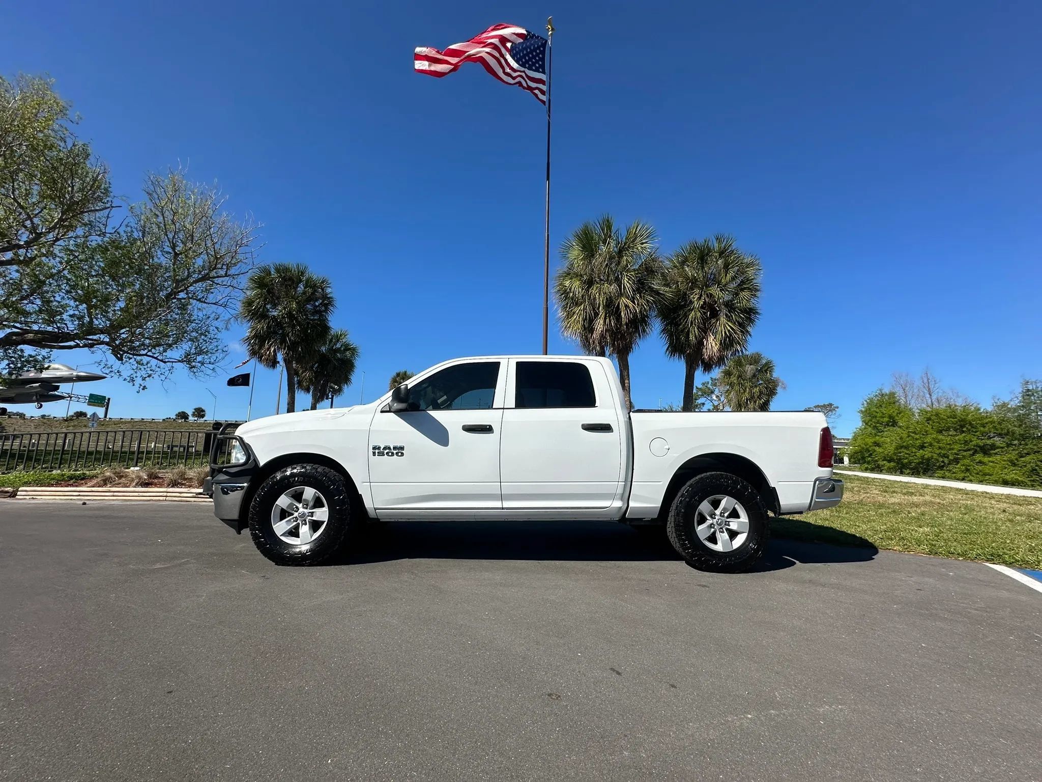 Used 2017 RAM 1500 Tradesman w/ Popular Equipment Group AWD/4WD image 39