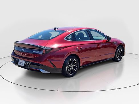 Used 2025 Hyundai Sonata SEL FWD image 5