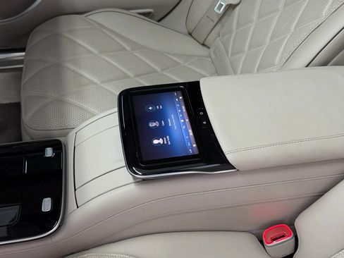 Used 2024 Mercedes-Benz Maybach S 680 4MATIC image 23