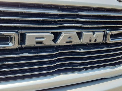 Used 2022 RAM 2500 Laramie AWD/4WD image 5
