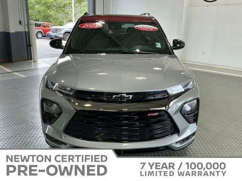 Used 2023 Chevrolet TrailBlazer RS w/ Sun and Liftgate Package FWD image 23