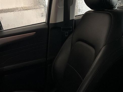 Used 2022 Ford Escape SEL image 11