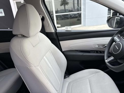 Used 2025 Hyundai Tucson SEL FWD image 13