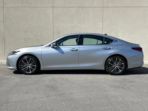 Used 2025 Lexus ES 350 w/ Premium Package FWD image 6