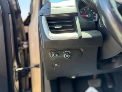 Used 2018 GMC Terrain SLE FWD image 39