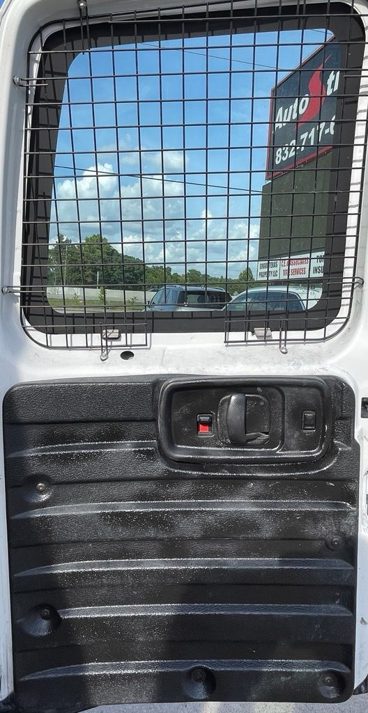 Used 2017 Chevrolet Express 2500 Extended RWD image 32