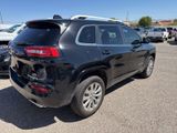 Used 2017 Jeep Cherokee Overland image 4