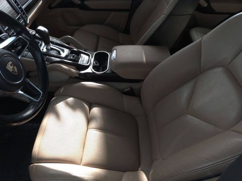 Used 2016 Porsche Cayenne AWD/4WD image 60