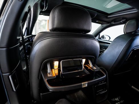 Used 2015 Bentley Flying Spur V8 image 54