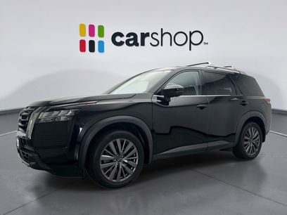 Used 2023 Nissan Pathfinder SL w/ SL Premium Package