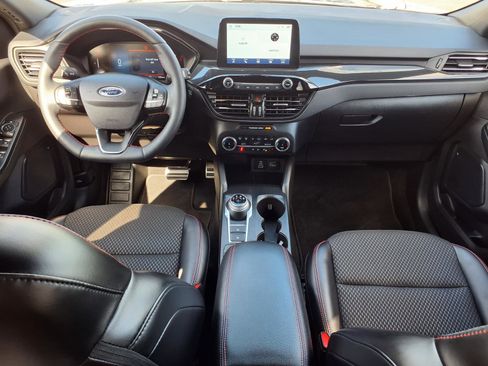 Certified 2024 Ford Escape ST-Line AWD/4WD image 9
