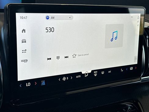 New 2026 Ford Expedition Platinum w/ Stealth Appearance Package AWD/4WD image 18