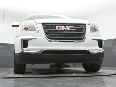 Used 2017 GMC Terrain SLE image 30