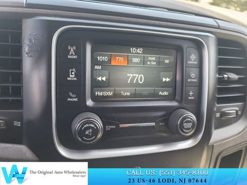 Used 2015 RAM 2500 Tradesman w/ Chrome Appearance Group AWD/4WD image 17
