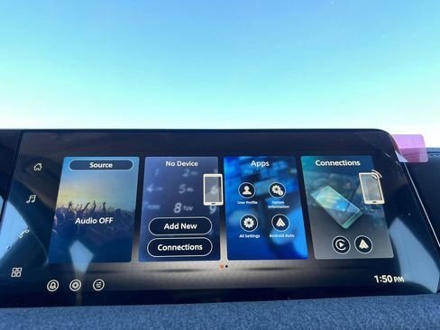 New 2026 Nissan Kicks SV image 8