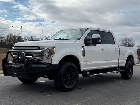 Used 2018 Ford F250 Lariat w/ Lariat Value Package image 9