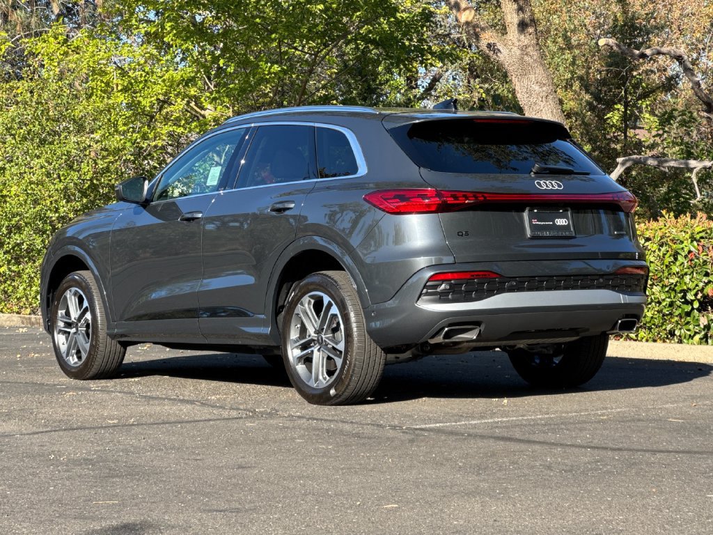New 2025 Audi Q5 Premium w/ Convenience Package AWD/4WD image 7