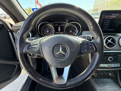 Used 2019 Mercedes-Benz CLA 250 image 13
