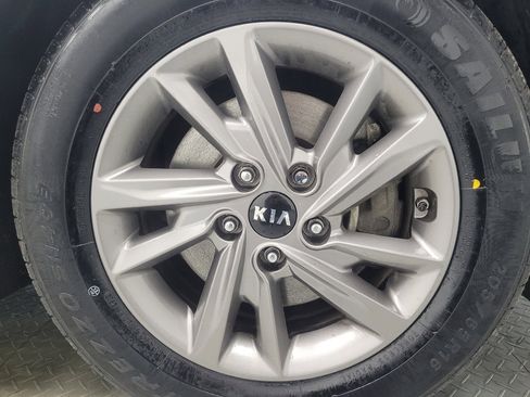 Used 2020 Kia Optima LX image 31