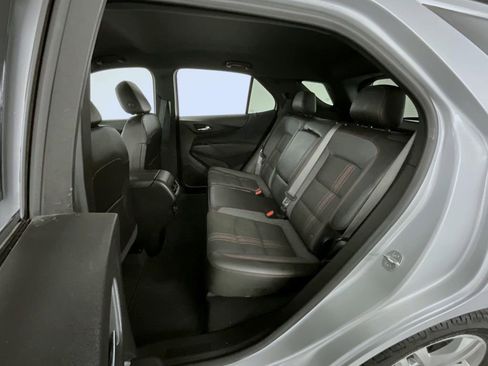 Used 2022 Chevrolet Equinox RS image 19