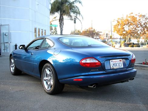 Used 1998 Jaguar XK8 Coupe image 7