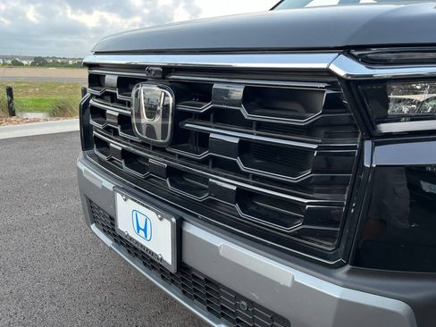Used 2026 Honda Pilot Elite image 16