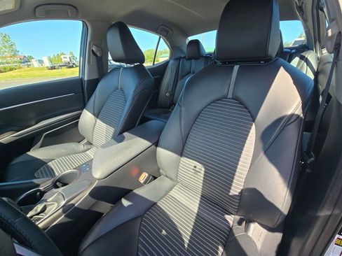 Used 2024 Toyota Camry SE FWD image 17