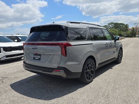 New 2026 Kia Carnival SX Prestige FWD image 8