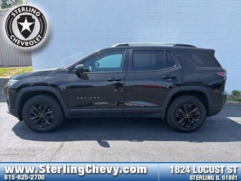 Used 2025 Chevrolet Equinox LT w/ Convenience Package II FWD image 2