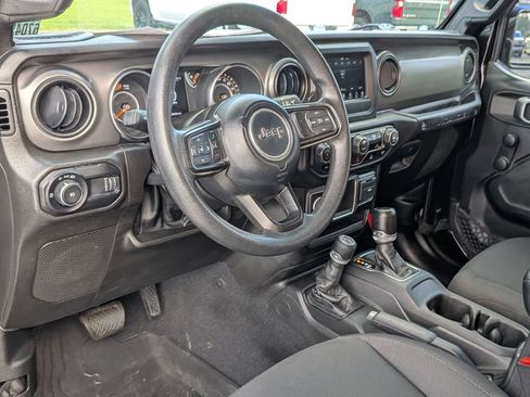 Used 2023 Jeep Wrangler Sport AWD/4WD image 32