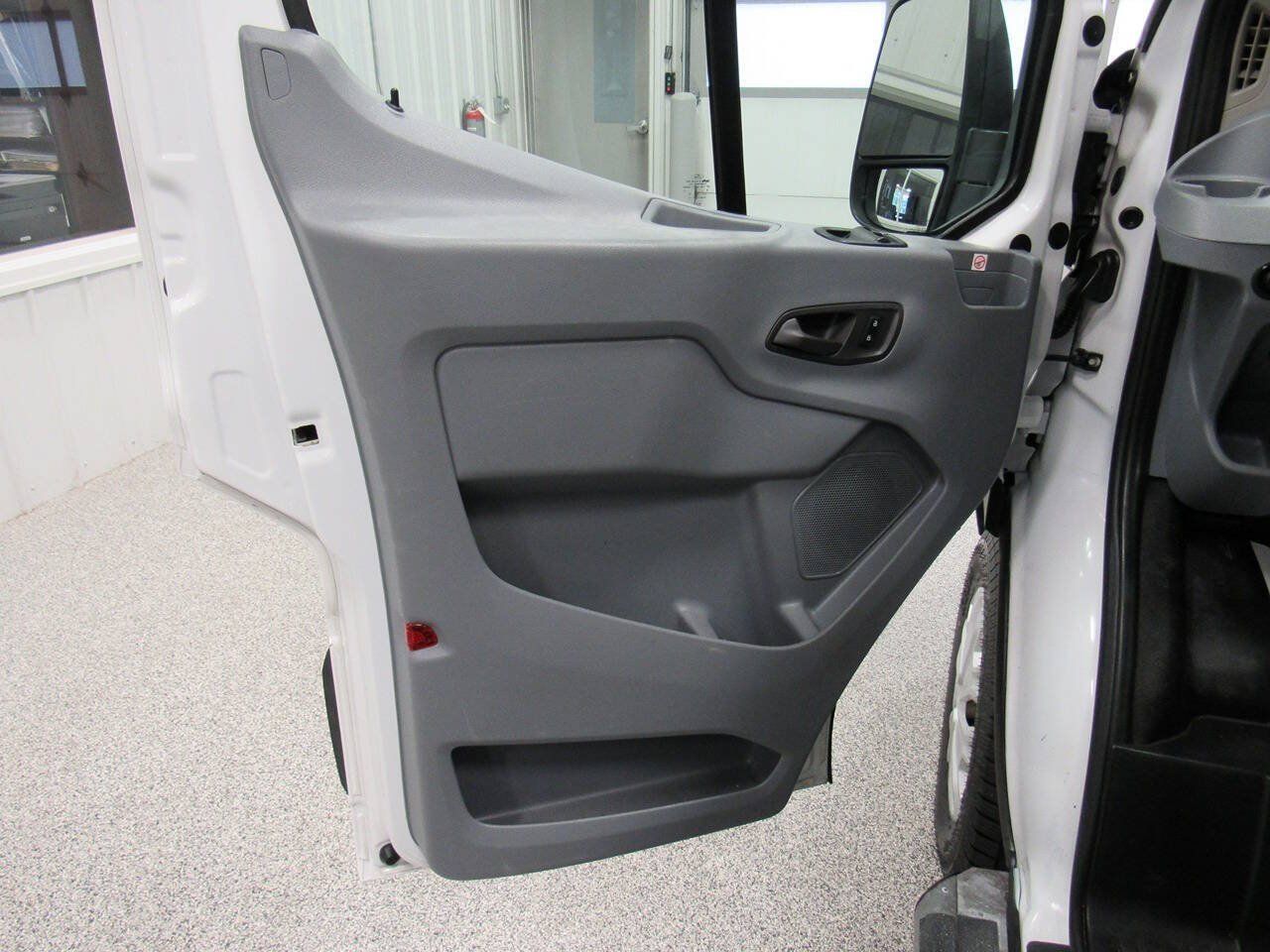 Used 2019 Ford Transit 250 130 Low Roof w/ Exterior Upgrade Package RWD image 37