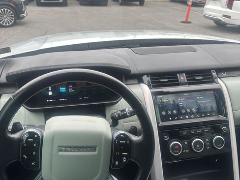 Used 2019 Land Rover Discovery HSE Luxury image 12