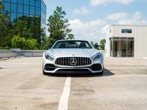 Used 2018 Mercedes-Benz AMG GT C image 4
