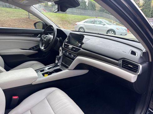Used 2018 Honda Accord EX-L image 49
