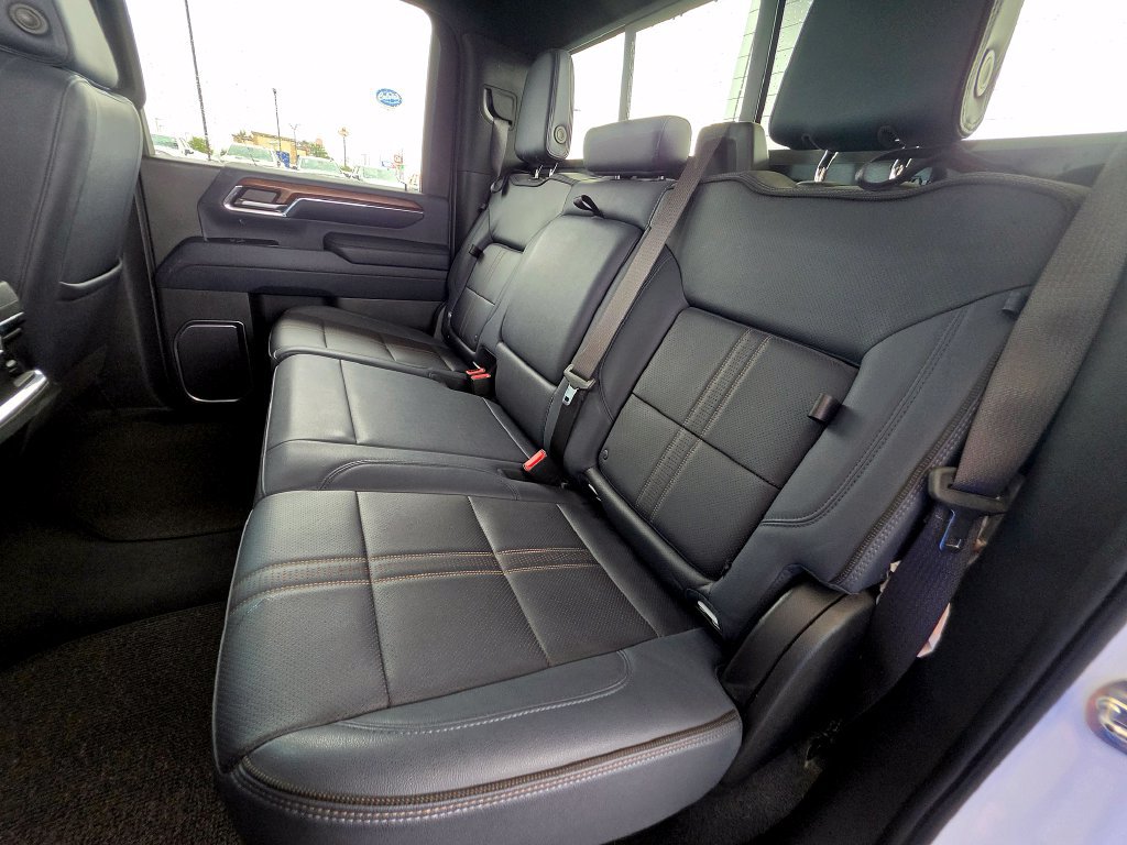Used 2024 Chevrolet Silverado 2500 High Country w/ High Country Premium Package AWD/4WD image 91