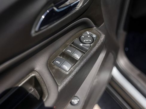 Used 2024 Chevrolet Equinox RS FWD image 25