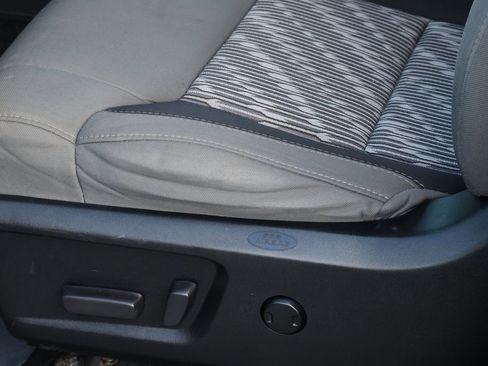 Used 2019 Toyota Tundra SR5 image 16