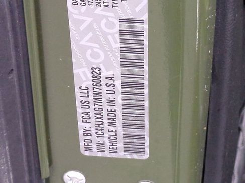 Certified 2021 Jeep Wrangler Sport S image 30