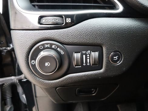 Used 2023 Jeep Cherokee Altitude Lux image 31