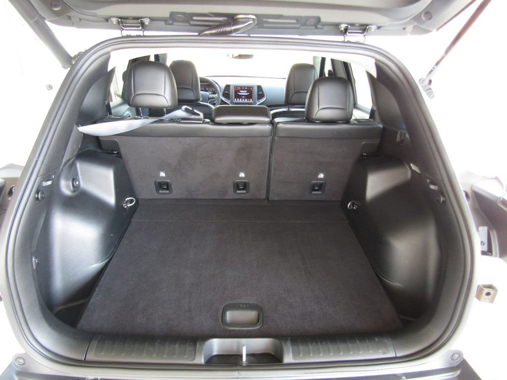 Used 2022 Jeep Cherokee Latitude Lux AWD/4WD image 32