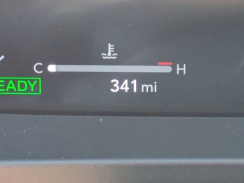 Used 2026 Toyota Crown Signia image 25