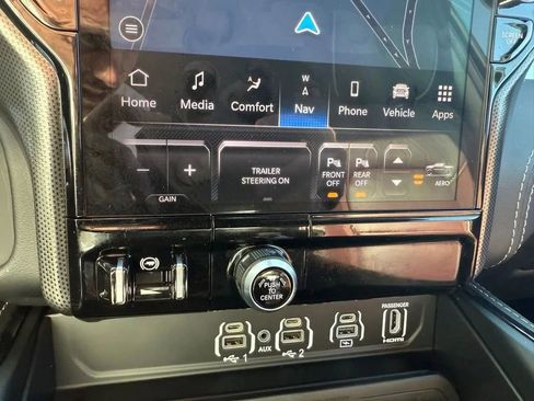 Used 2025 RAM 1500 Limited AWD/4WD image 21