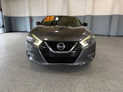 Used 2018 Nissan Maxima 3.5 SV image 2